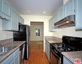 3542 Greenwood Ave in Los Angeles, CA - Building Photo - Building Photo