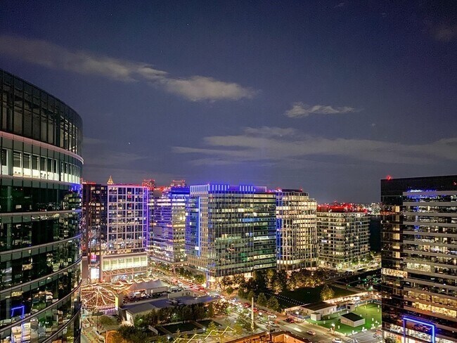 133 Seaport Blvd, Unit 909 in Boston, MA - Foto de edificio - Building Photo