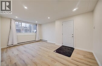 433 Guelph St in Kitchener, ON - Building Photo - Building Photo