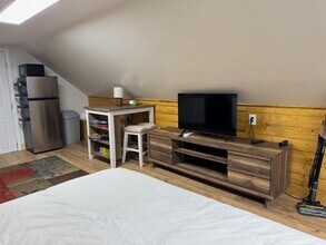 2470 Crow Valley Rd NW in Dalton, GA - Building Photo - Building Photo