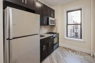 85 Eastern Pkwy-Unit -E3 in Brooklyn, NY - Foto de edificio - Building Photo