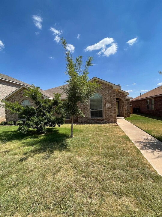 5217 Harvard St in Lubbock, TX - Building Photo