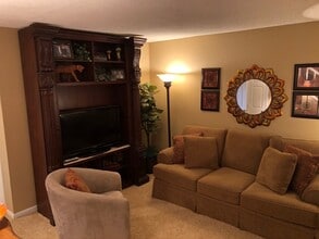 Riverbank Commons in Clemson, SC - Building Photo - Building Photo