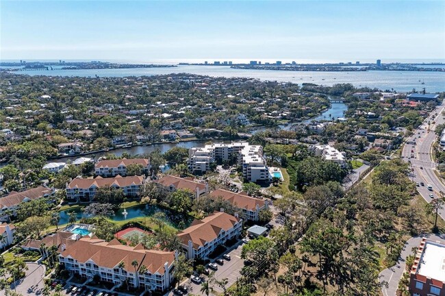 835 S Osprey Ave in Sarasota, FL - Building Photo - Building Photo