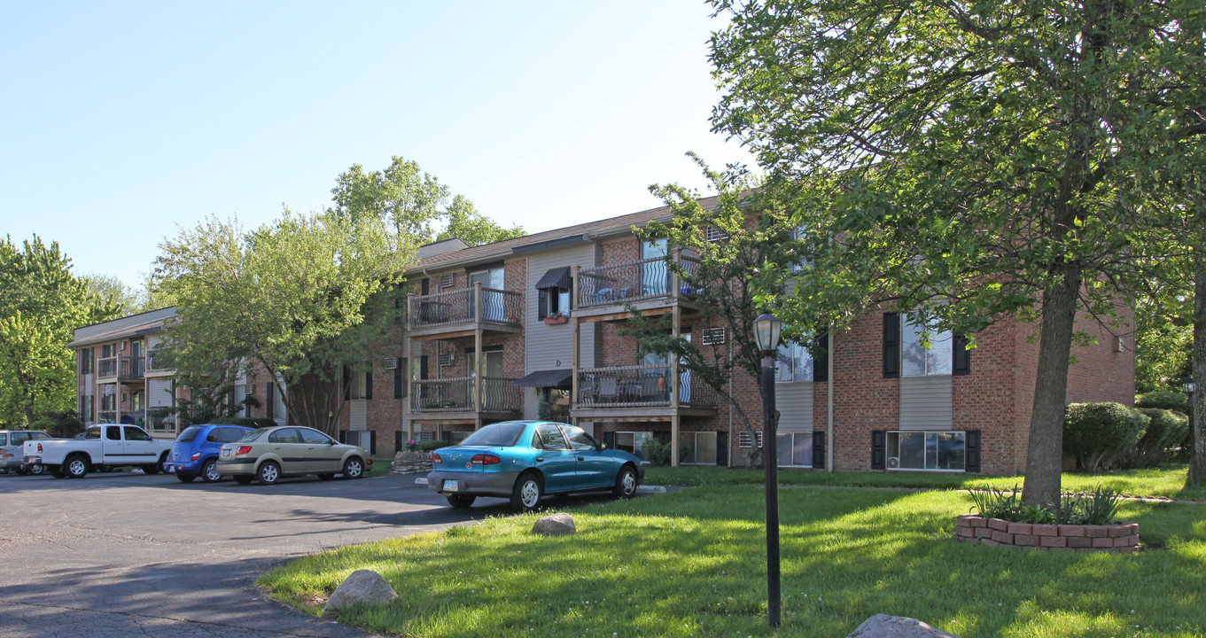 Eastgate Pines Apartments in Cincinnati, OH - Building Photo