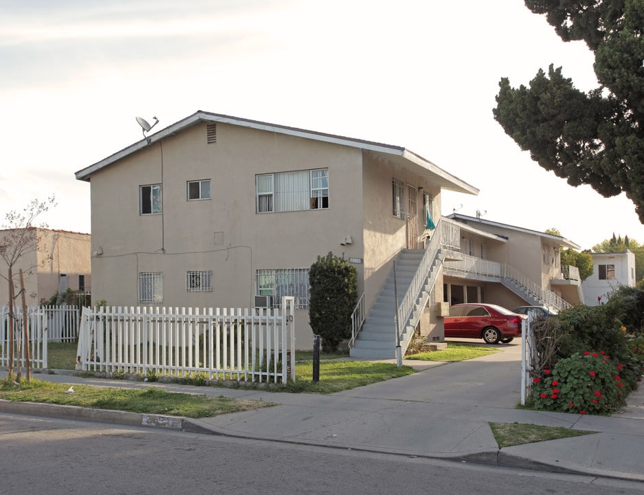 6118 King Ave in Maywood, CA - Foto de edificio