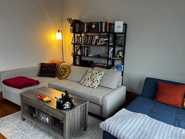 125 Huckins Ave-Unit -- in Quincy, MA - Building Photo - Building Photo