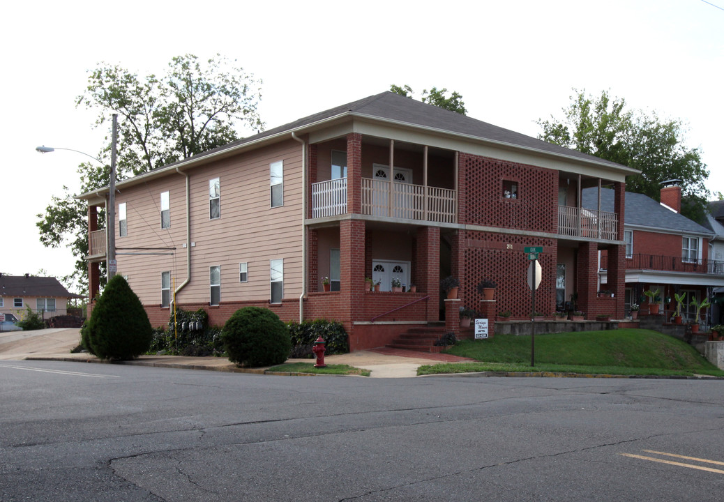 Springs Manor Apartments in Hot Springs, AR - Building Photo