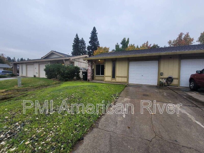 9138 Nasreen Dr in Sacramento, CA - Building Photo - Building Photo
