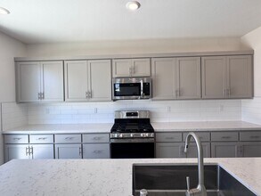 5341 Frisanco Wy in Antioch, CA - Building Photo - Building Photo