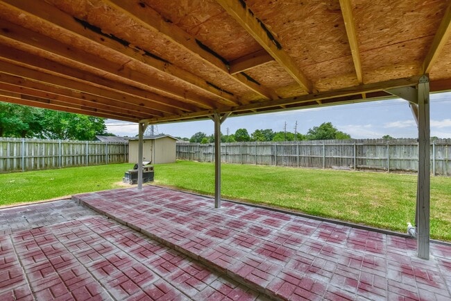 property at 9503 Bent Spur Ln