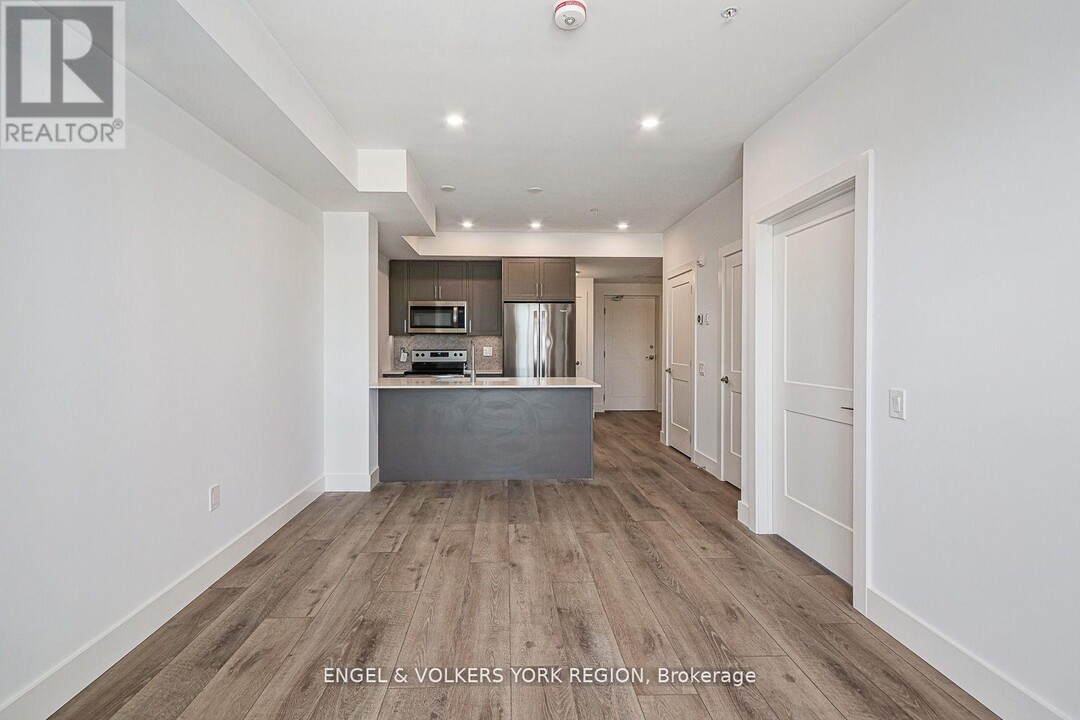 4 Kimberly Ln in Collingwood, ON - Building Photo