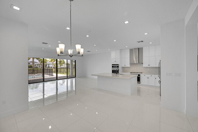 13072 Feathering Wy in Palm Beach Gardens, FL - Building Photo - Building Photo