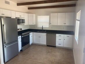 1050 E Water St in Tucson, AZ - Building Photo - Building Photo