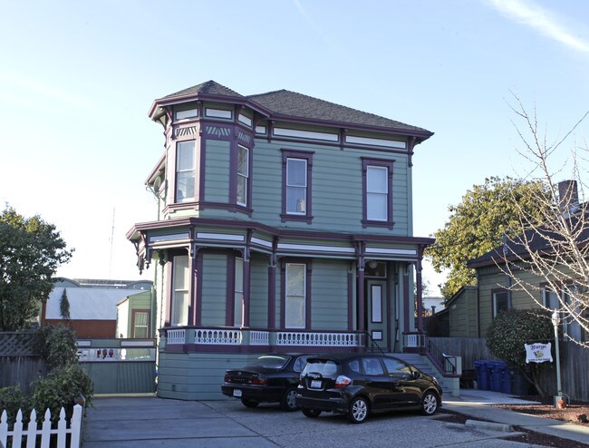 2310 Pacific Ave