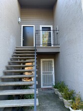 900 Cambridge Dr in Benicia, CA - Building Photo - Building Photo