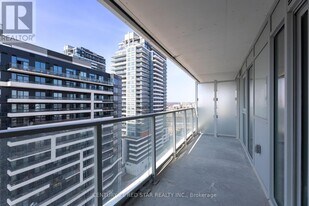 1010 Sandy Beach Rd in Pickering, ON - Building Photo