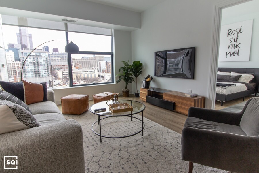 815 W Van Buren St-Unit -903 in Chicago, IL - Building Photo
