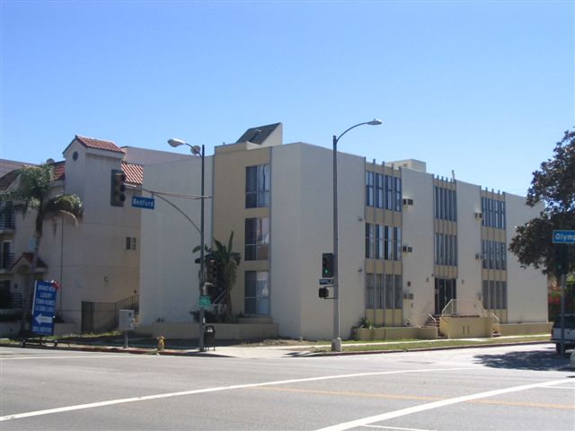 1010 S Bedford St in Los Angeles, CA - Foto de edificio