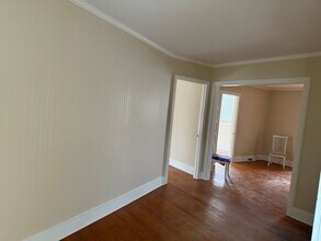 812 E Main St in Lexington, SC - Building Photo - Building Photo