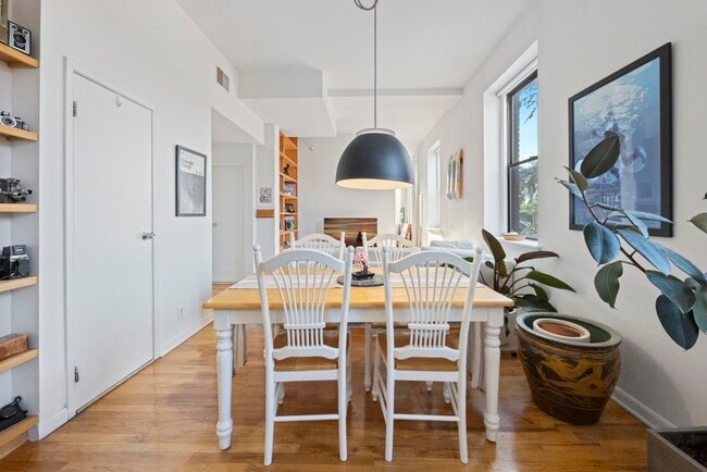 186 Wayne St in Jersey City, NJ - Building Photo - Building Photo