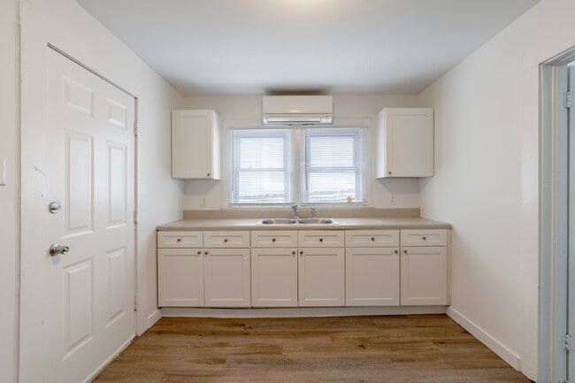 640 Wilson Street in Kannapolis, NC - Building Photo - Interior Photo