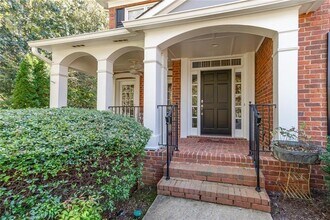 651 Briarleigh Way in Woodstock, GA - Building Photo - Building Photo