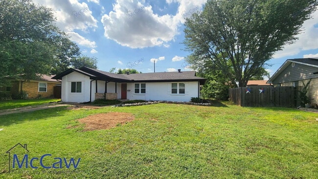 property at 1911 Hillcrest Dr