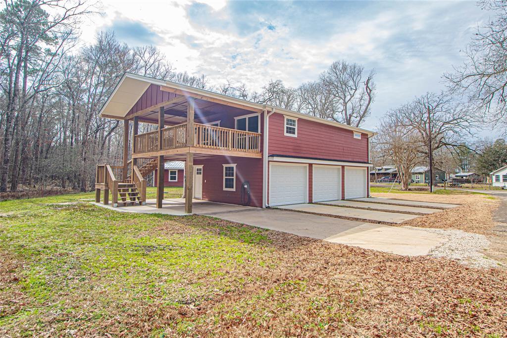 101 Leisure Ln in Livingston, TX - Foto de edificio