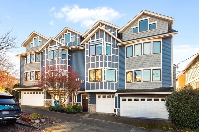 property at 1621 E Fir St