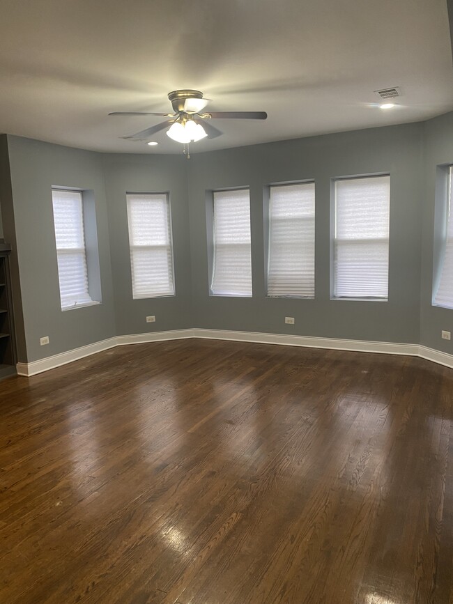 property at 8053 S Champlain Ave