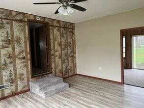 200 Elizabeth St in Hallsville, MO - Building Photo - Building Photo