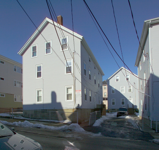 85-95 John St in Fall River, MA - Foto de edificio - Building Photo