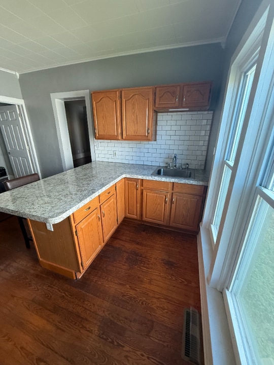 48 South St in Cattaraugus, NY - Building Photo