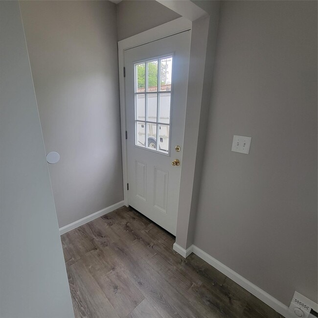 150 1st Ave in Huntington Station, NY - Building Photo - Building Photo
