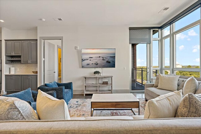 property at 1820 Fonthill Ct