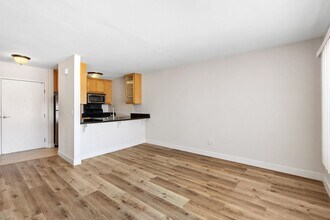 4860 Rolando Ct in San Diego, CA - Building Photo - Building Photo