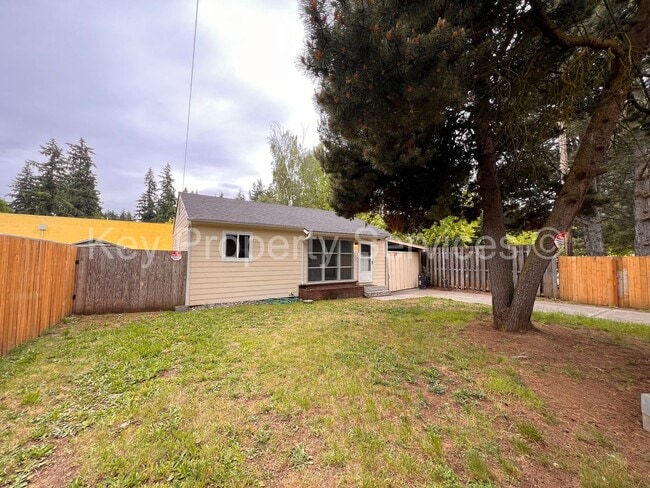 property at 2305 E 25th St
