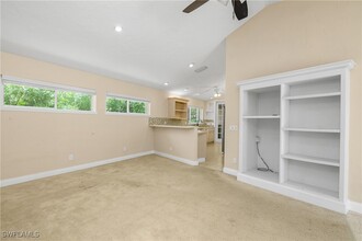 700 95th Ave N in Naples, FL - Building Photo - Building Photo