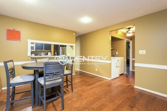 3810 Old Rosebud Ct in Clemmons, NC - Building Photo - Building Photo