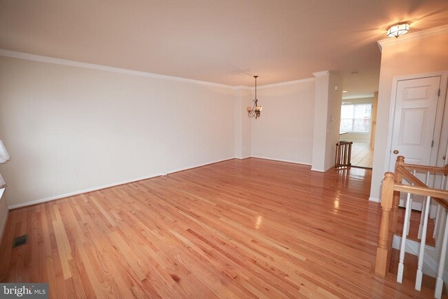 20840 Miranda Falls Square in Sterling, VA - Building Photo - Building Photo