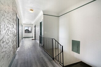 440 E 27th St in Los Angeles, CA - Building Photo - Building Photo