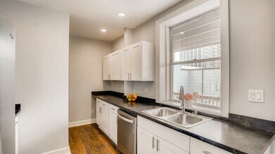 921 W Agatite Ave in Chicago, IL - Building Photo - Building Photo