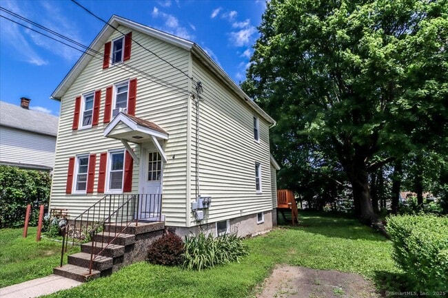 property at 4 Edgewood St