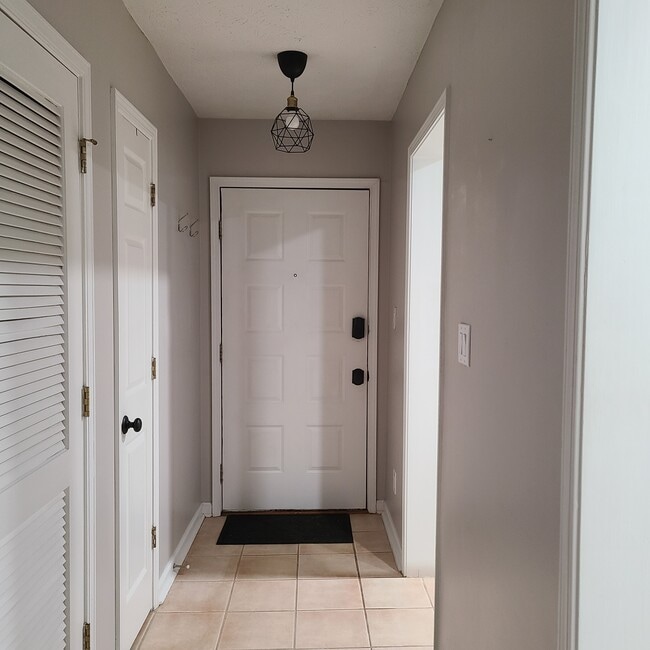 1266 Weatherstone Dr NE, Unit Condo