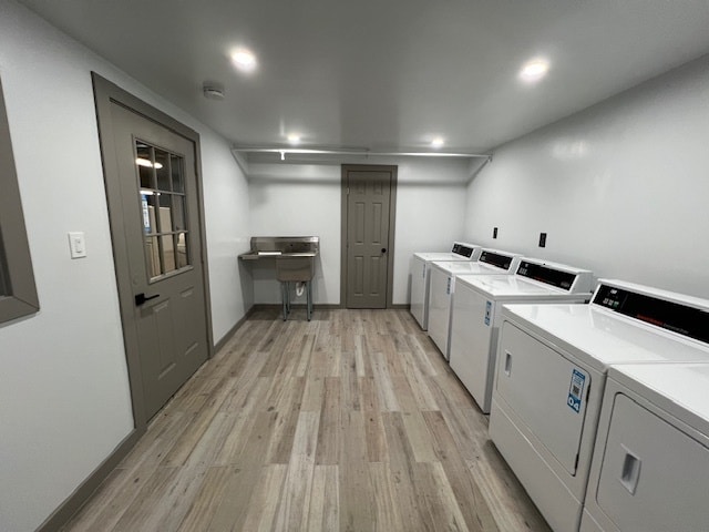 Oakwood Apartments in Kirkwood, MO - Building Photo - Building Photo