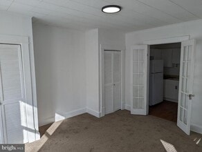 7809 Wilson Ave in Parkville, MD - Foto de edificio - Building Photo