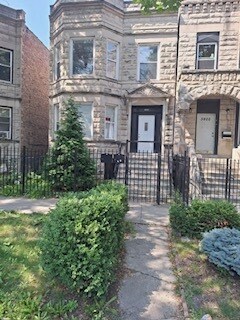 3922 W Lexington St in Chicago, IL - Foto de edificio