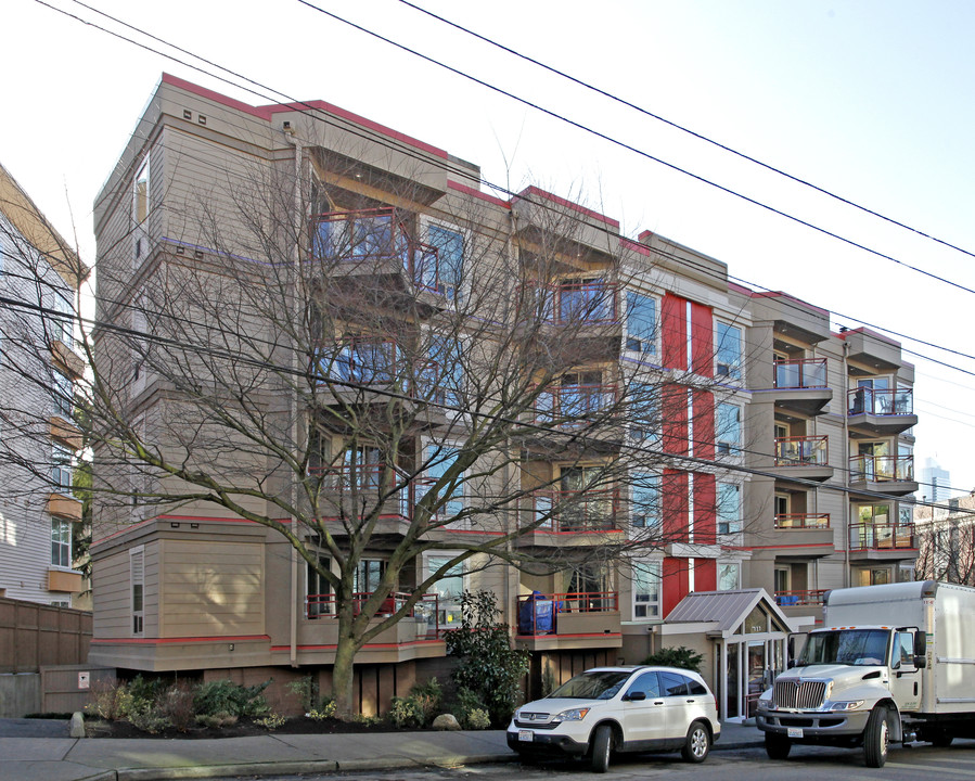 Mezzo Condominium in Seattle, WA - Building Photo