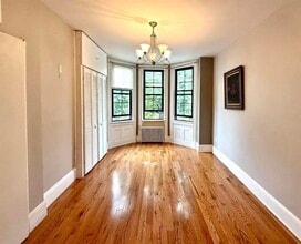 6607 Lincoln Pl in West New York, NJ - Foto de edificio - Building Photo